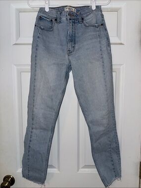 Abercrombie & Fitch high-rise skinny jeans Size 4 / 27